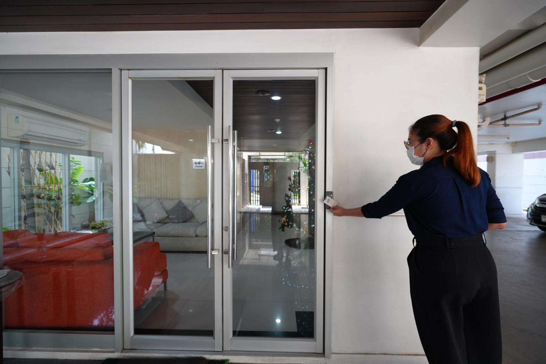 公寓 Baan Sukhumvit14 曼谷